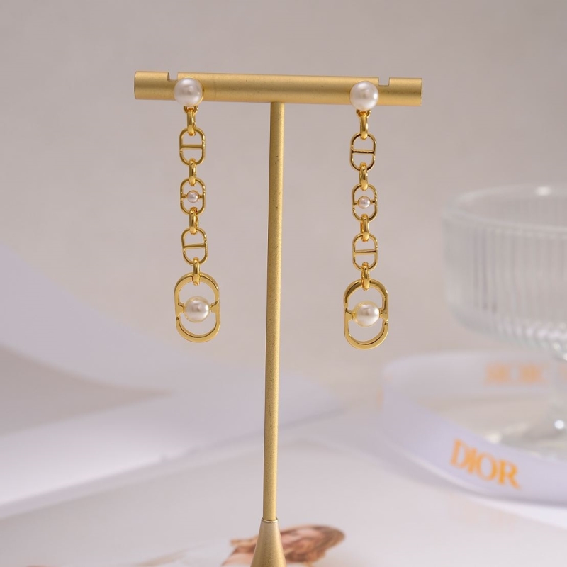 chr1st1an D10r earrings